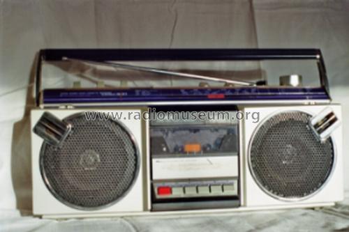 4 Band Stereo Radio Cassette Recorder CS-300Z; Aiwa Co. Ltd.; Tokyo (ID = 1603619) Radio