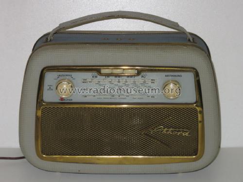 Pinguin M58 de Luxe; Akkord-Radio + (ID = 1964880) Radio