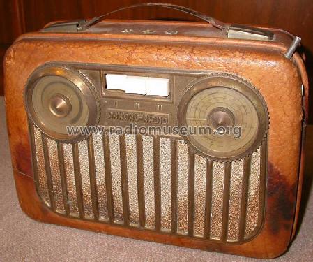 Pinguin 55 UKW U55; Akkord-Radio + (ID = 19267) Radio