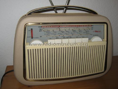 Pinguin U59d; Akkord-Radio + (ID = 849459) Radio