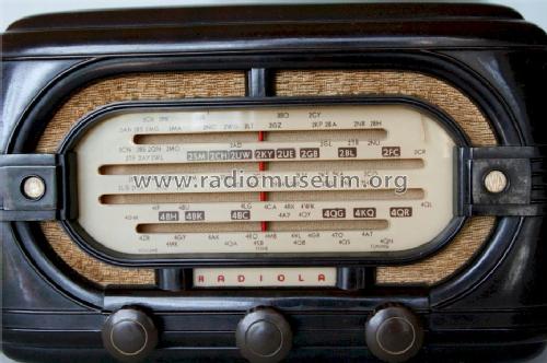Radiola Champion 4 429MA; Amalgamated Wireless (ID = 1236005) Radio