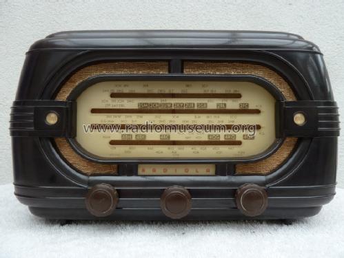 Radiola Champion 4 429MA; Amalgamated Wireless (ID = 1349187) Radio