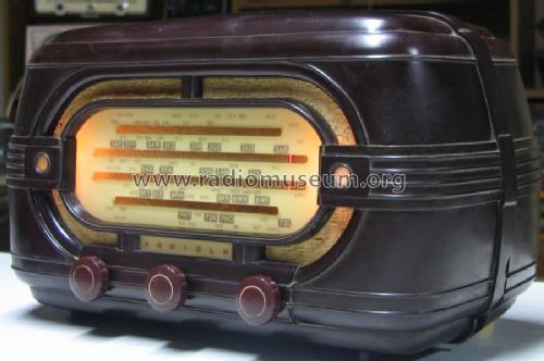 Radiola Champion 4 429MA; Amalgamated Wireless (ID = 1430917) Radio