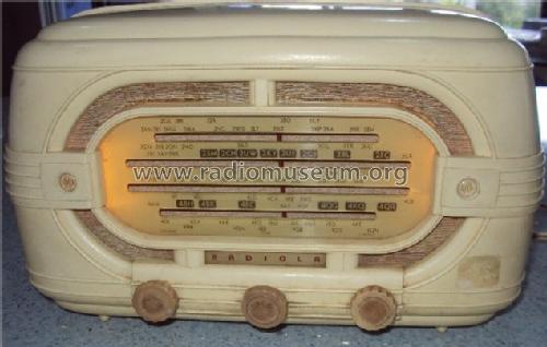 Radiola Champion 4 429MA; Amalgamated Wireless (ID = 947617) Radio