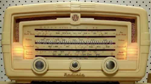 Radiola 'New Champion' 449MA; Amalgamated Wireless (ID = 2381736) Radio