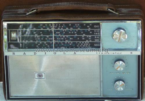 Radiola Courier 8 B32; Amalgamated Wireless (ID = 1852463) Radio