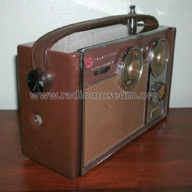 10 Transistor AM/FM Portable 64R78; Arvin, brand of (ID = 1852939) Radio