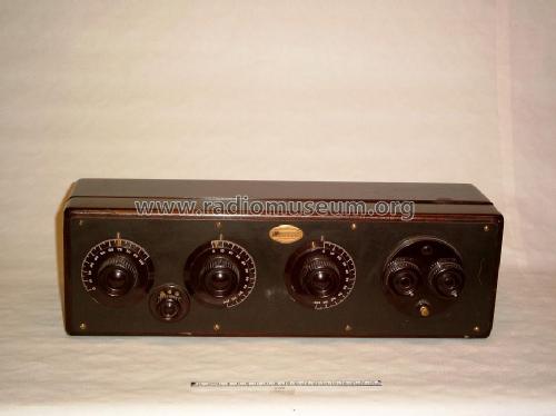 7570 Model 20C, 20 Compact; Atwater Kent Mfg. Co (ID = 44060) Radio