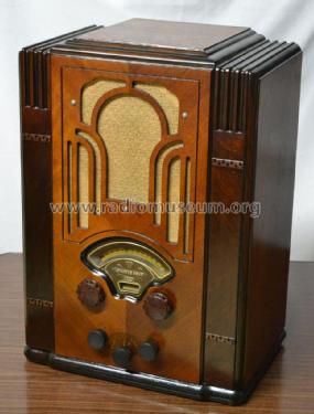 E608; Atwater Kent Mfg. Co (ID = 2089204) Radio