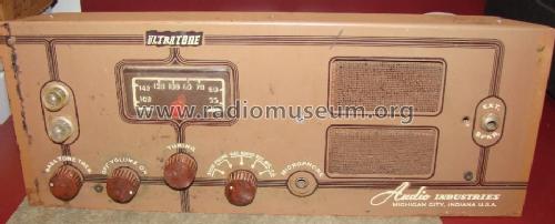 Ultratone Radio & Record Cutter ; Audio Industries (ID = 1615767) Radio