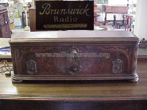 5NO ; Brunswick-Balke- (ID = 538114) Radio