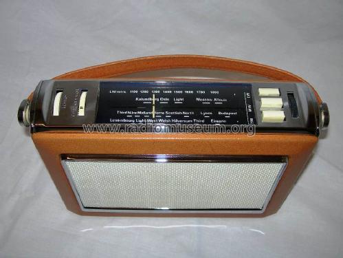 TR130; Bush Radio; London (ID = 194140) Radio