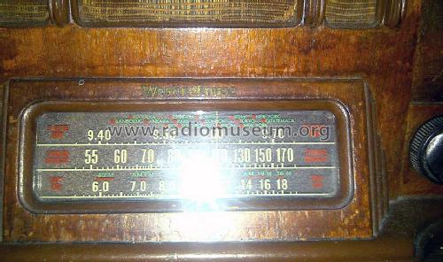 W-683-A ; Canadian (ID = 1136027) Radio