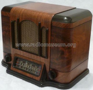 W-683-A ; Canadian (ID = 1547250) Radio