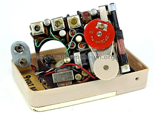 Six Transistors TR-670; Crown Radio Corp.; (ID = 2256077) Radio