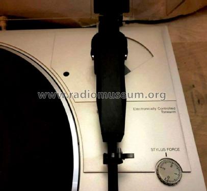 Micro Processor Controlled Fully Automatic Turntable System DP-21F; Denon Marke / brand (ID = 2399870) R-Player