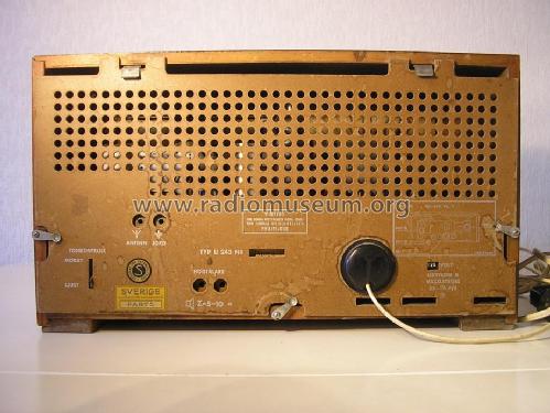 U-243; Dux Radio AB; (ID = 934882) Radio