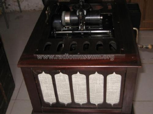 Phonograph Amberola 50; Edison, Thomas A., (ID = 1003013) TalkingM