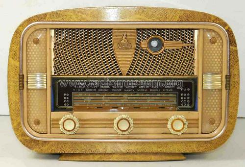 Salon 527A; Familial Radio, G. (ID = 2510444) Radio