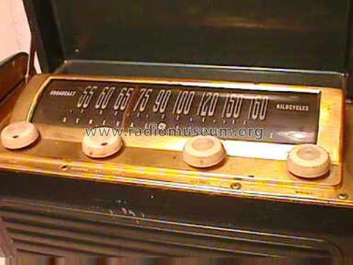 250 ; General Electric Co. (ID = 124202) Radio