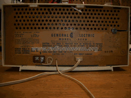 C-520D; General Electric Co. (ID = 2027866) Radio