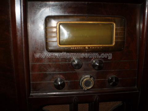 Colorama E-129 ; General Electric Co. (ID = 416295) Radio