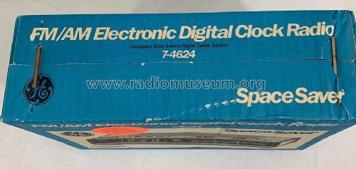 Electronic Digital FM/AM Clock Radio 7-4624A 'Space Saver'; General Electric Co. (ID = 2856147) Radio