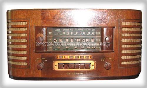 J-71 ; General Electric Co. (ID = 331688) Radio