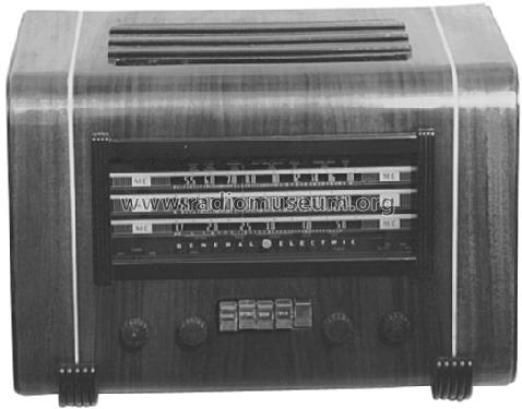 L-740 De Luxe Beam-a-Scope ; General Electric Co. (ID = 720449) Radio