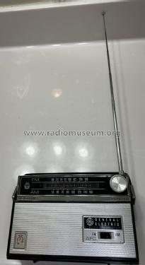 P1820B ; General Electric Co. (ID = 2823391) Radio