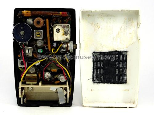 P820A ; General Electric Co. (ID = 2690942) Radio