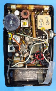 P820A ; General Electric Co. (ID = 2828537) Radio