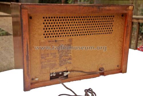 T150B 'Musaphonic' ; General Electric Co. (ID = 1088585) Radio