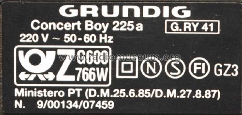 Concert Boy 225a; Grundig Radio- (ID = 2691589) Radio