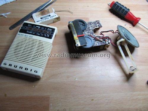 Micro-Boy 300a; Grundig Radio- (ID = 1759882) Radio