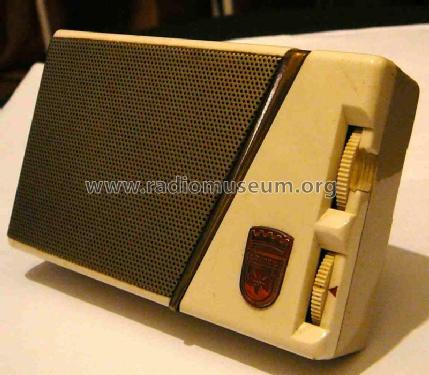 Mini-Boy 200; Grundig Radio- (ID = 819300) Radio