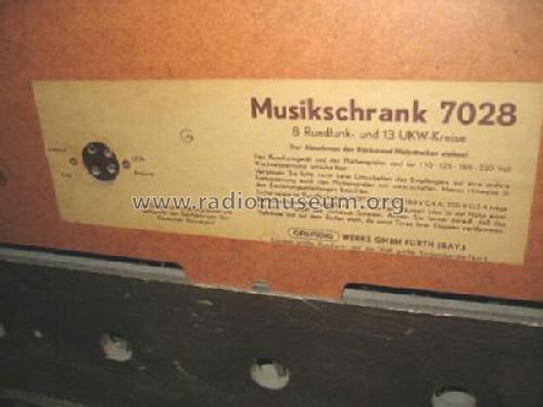 Musikschrank 7028; Grundig Radio- (ID = 829792) Radio