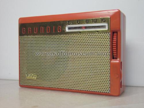 Solo-Boy 201; Grundig Radio- (ID = 2400120) Radio