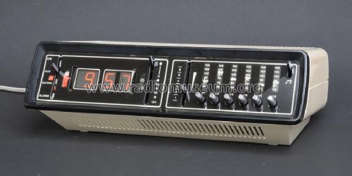Sono-Clock 10; Grundig Radio- (ID = 764450) Radio