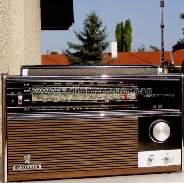 Yacht-Boy 210; Grundig Radio- (ID = 459029) Radio