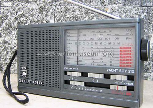 Yacht-Boy 210; Grundig Radio- (ID = 815863) Radio