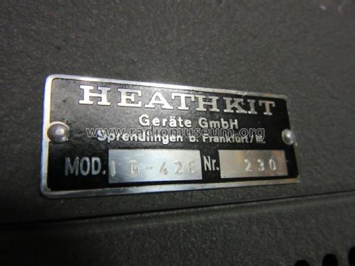 Laboratory Signal Generator IG-42E; Heathkit Brand, (ID = 1928402) Ausrüstung