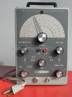 RF Signal Generator IG-102S; Heathkit Brand, (ID = 1472031) Equipment