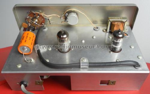 RF Signal Generator IG-102S; Heathkit Brand, (ID = 1472034) Equipment
