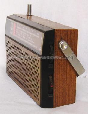 JUNIOR 23 52330355; ITT Schaub-Lorenz (ID = 1826481) Radio