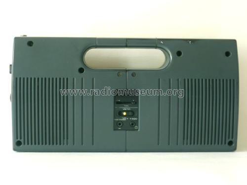 Stereo Radio Cassette Recorder RC-N5; JVC - Victor Company (ID = 1929265) Radio