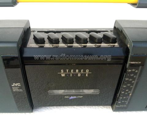Stereo Radio Cassette Recorder RC-N5; JVC - Victor Company (ID = 2061312) Radio
