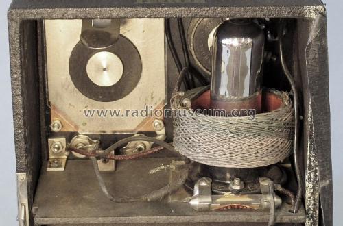 One Tube Portable Receiver Model P-11; Kodel Radio Corp. (ID = 1980749) Radio