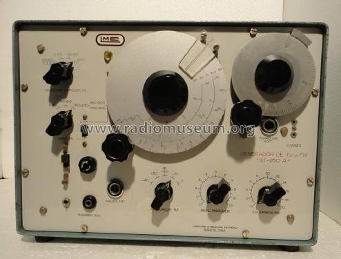 Generador TV y FM GT-250-A; LME Laboratorio de (ID = 1606857) Equipment