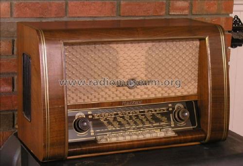 Hellas Plastik 552W/P; Loewe-Opta; (ID = 210662) Radio